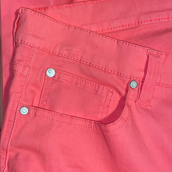 Women’s Jeans - Picture 5 of 8